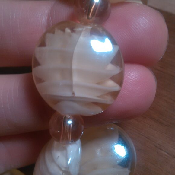 Champagne Color Murano Glass Beaded Silvertone Brass Necklace (20 to 22 Inch) - Picture 11 of 15